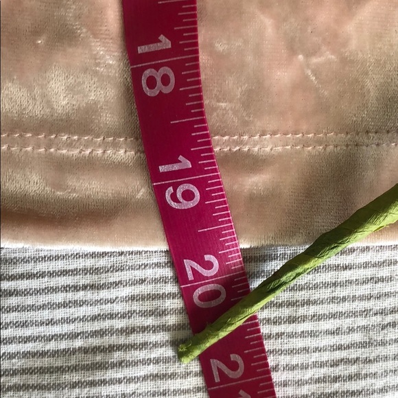 Lucky Brand Crush Velvet Top in Dusty Pink 🌸 - Picture 5 of 5